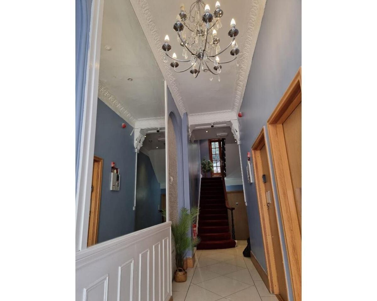 F301-Awesome 3Rd Flr Studio Fits 1 Near Hyde Park 런던 외부 사진