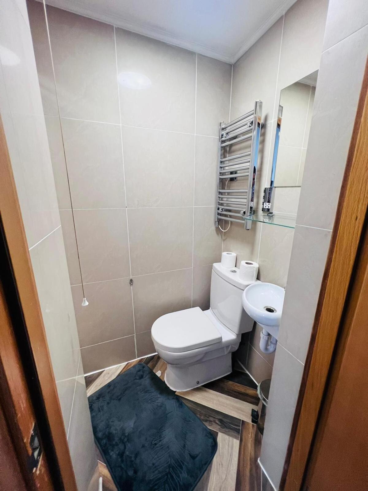 F301-Awesome 3Rd Flr Studio Fits 1 Near Hyde Park 런던 외부 사진